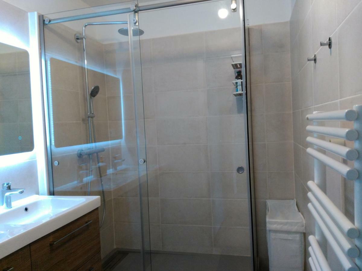 Bel Et Spacieux Appartement De 84 M² Avec Parking Tres Proche Du Metro Garibaldi Лион Экстерьер фото